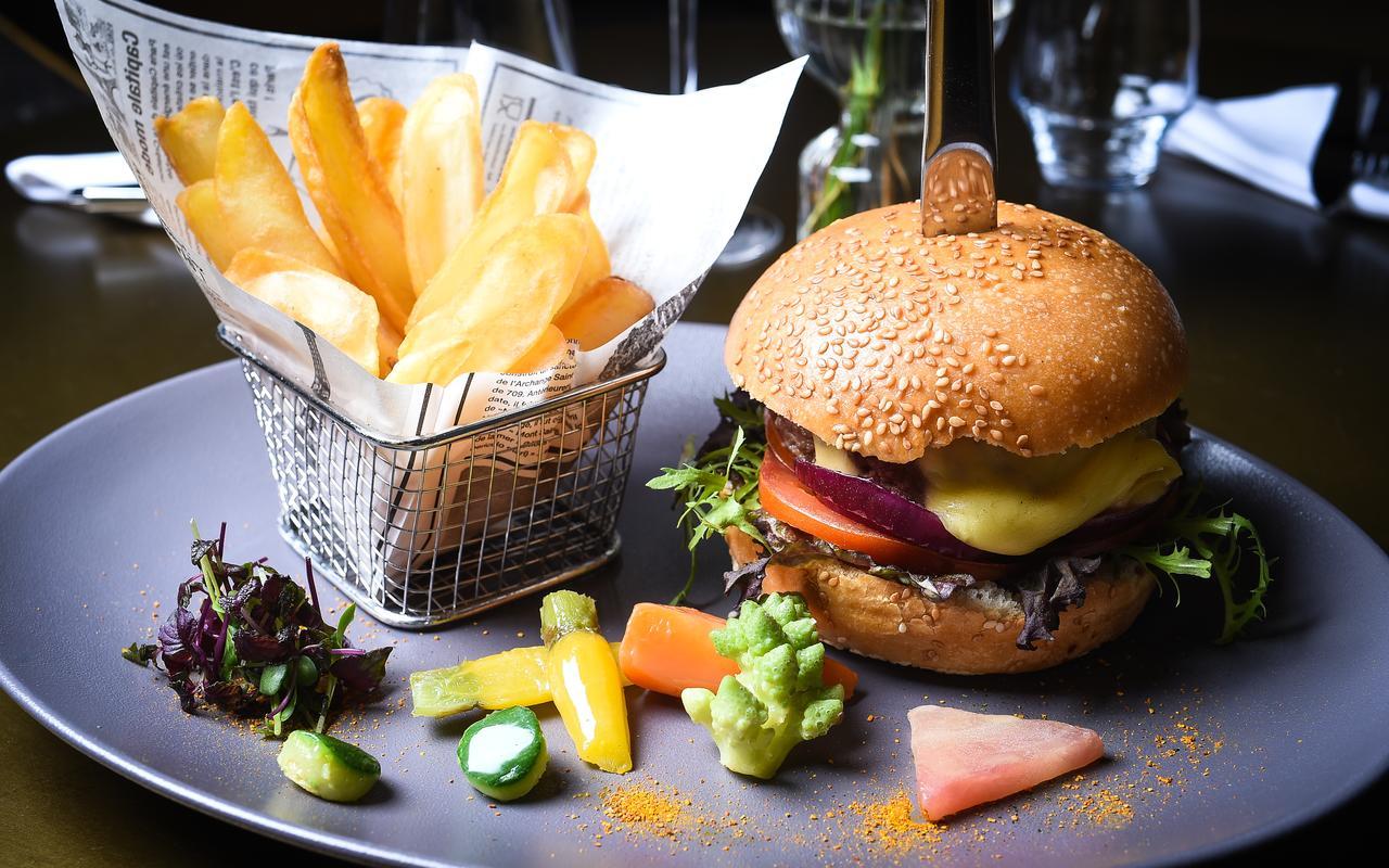 Hotel Mercure Centre Clemenceau 4*